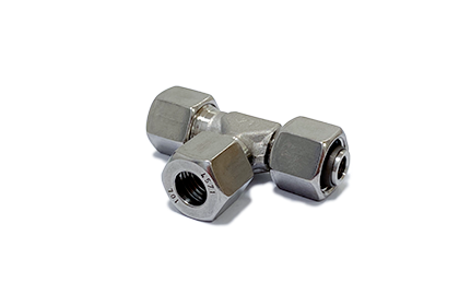 Adjustable barrel tee couplings B-EVL